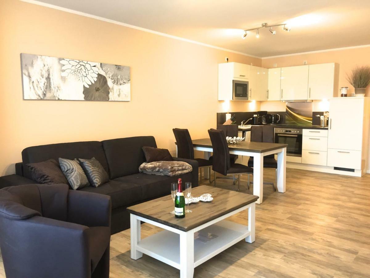 Mueritz-Brise Apartment Варен Екстериор снимка