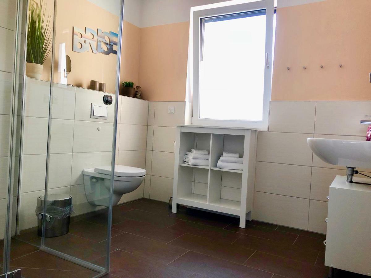 Mueritz-Brise Apartment Варен Екстериор снимка